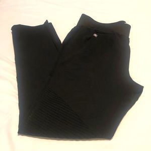 mandarin top small and black scrubs pants small